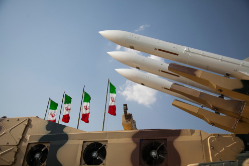 Irán újabb tömeges rakéta- és dróntámadást indított Izrael ellen