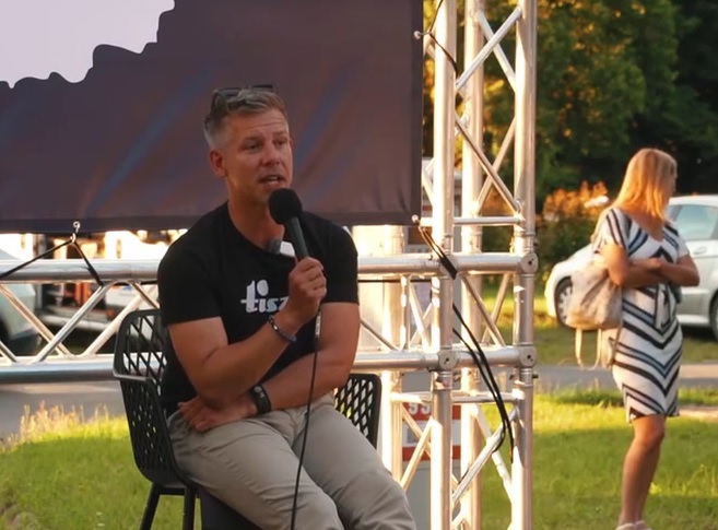 Magyar Péter feministának állítja be magát, korábban viszont agresszívan lépett fel párkapcsolataiban  + videó Kép