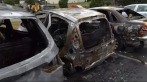 Álarcos fiatalok összehangolt támadása: több városban is autók lángoltak