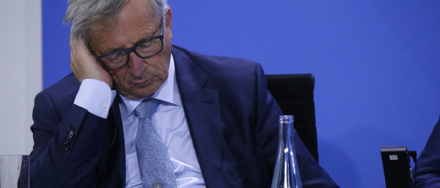 Demokráciából csúnyán meg­bu­kott Jun­c­ker